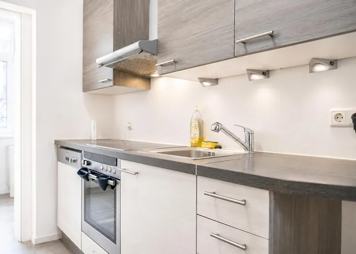 דירה Stylish 2br Near Wiener Stadthalle & Suitable For Long וינה